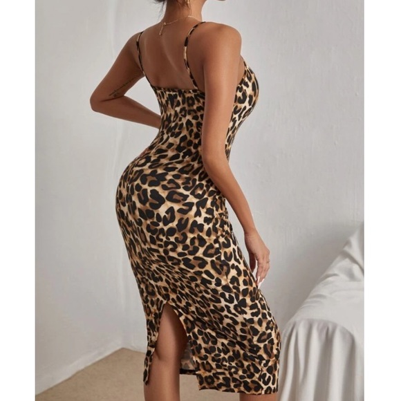 Leopard print bodycon dress - Picture 2 of 4